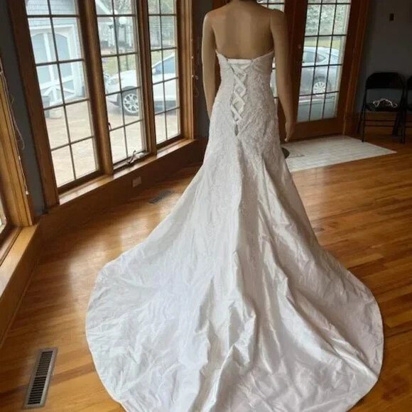 * Maggie Sottero Cream Beaded Taffeta Strapless Wedding Gown Bridal Dress Size 4