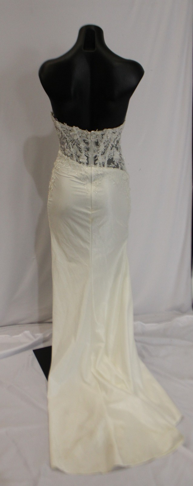 Ladivine Women’s Strapless Fitted Corseted Bridal Gown LB3 Off-White Size 2