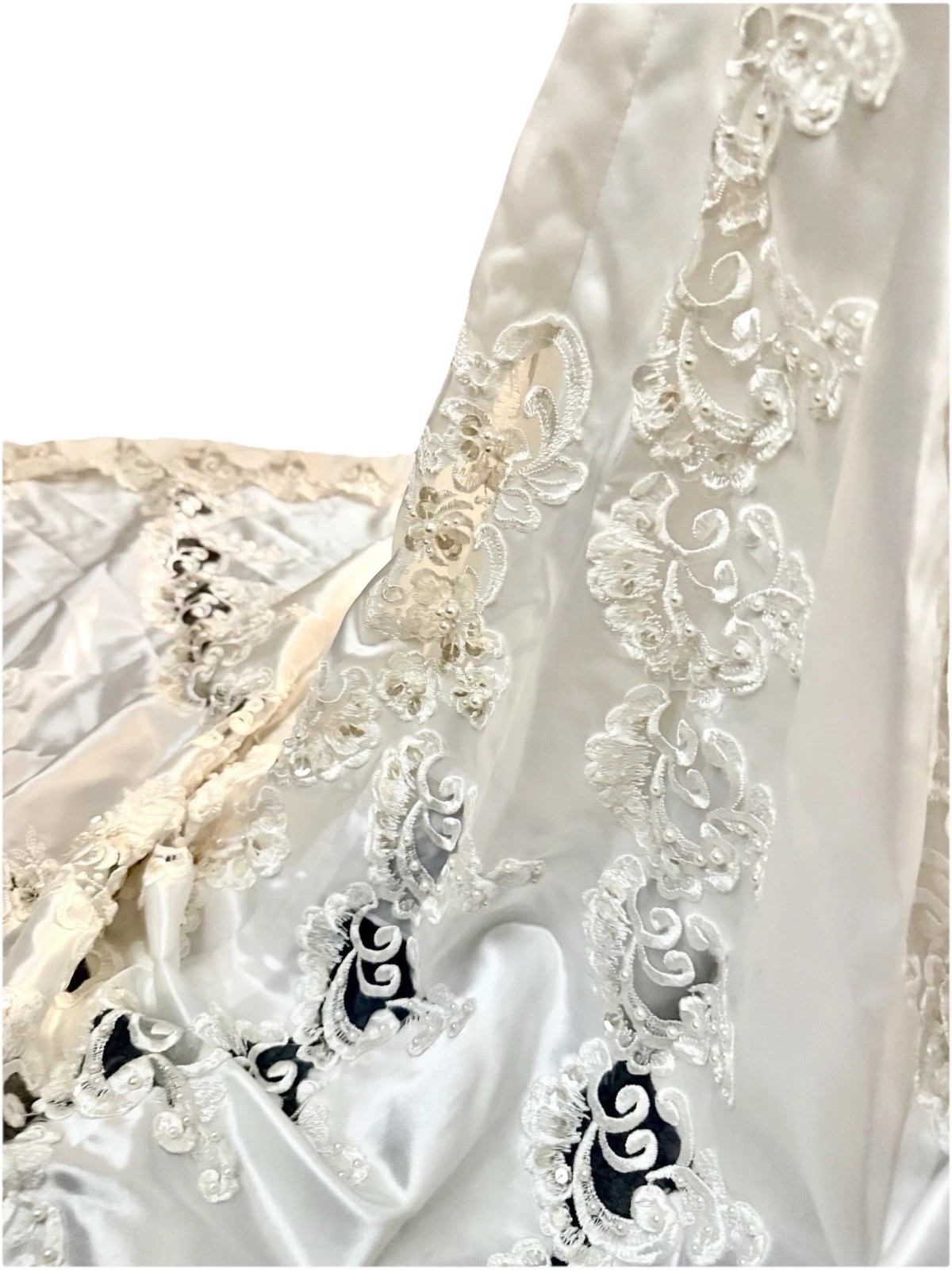 Beautiful Venus Wedding Gown. Size 10W. ‘90’s Vintage Inspired.