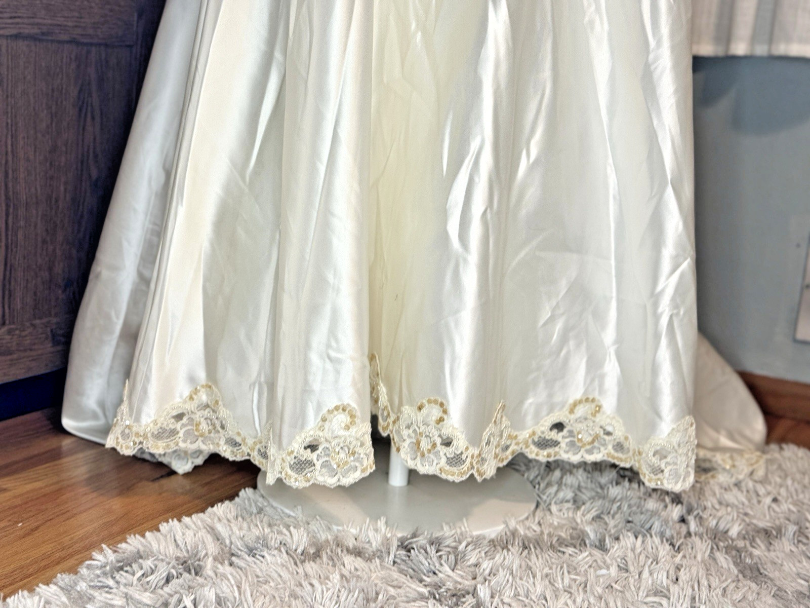 Vintage Alfred Angelo Off Shoulder Satin Wedding Dress Lace Train – Needs Repair