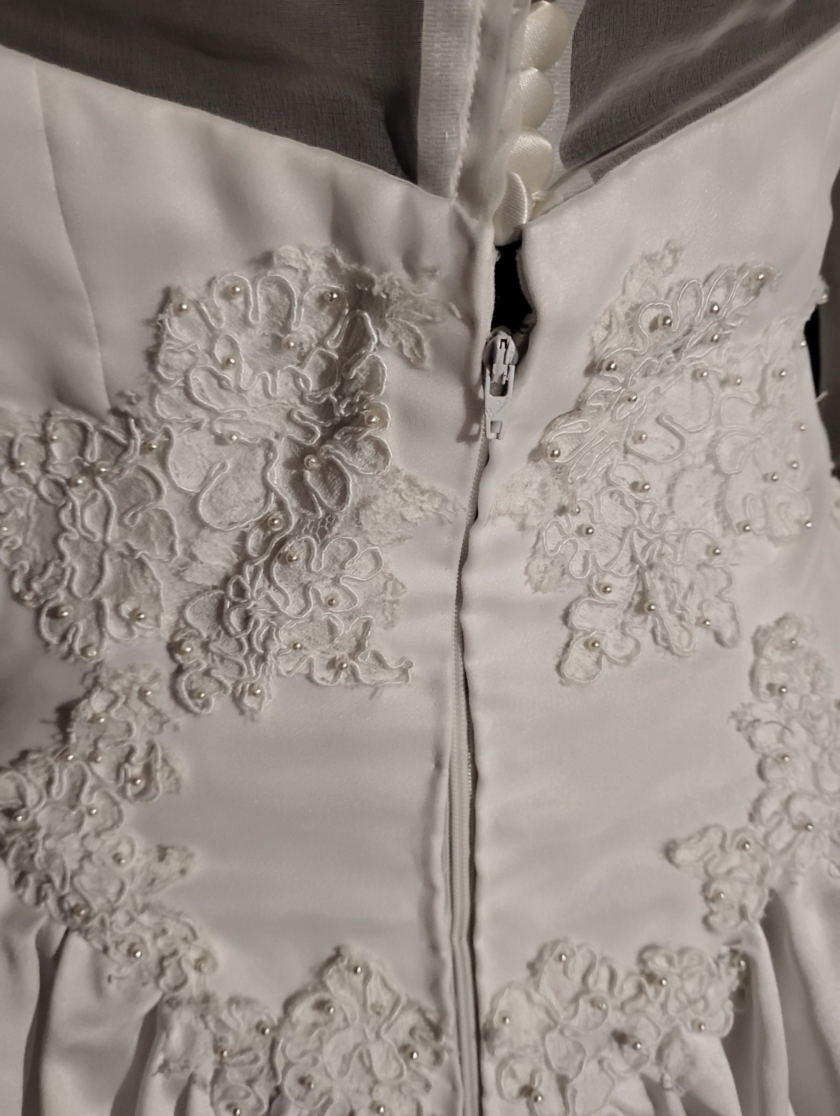 White Short Sleeve Wedding Gown Sz L Train High Neck