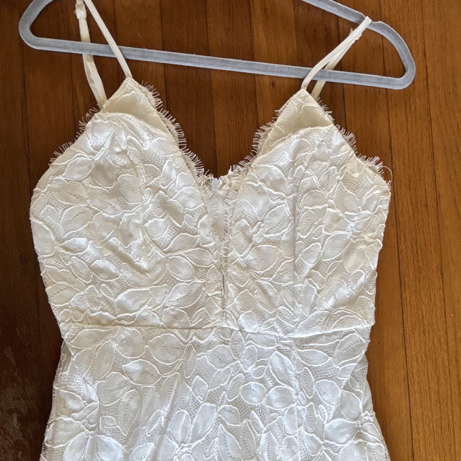Lulu’s White Lace Maxi Bridal Wedding Dress Size Medium with Leg Split