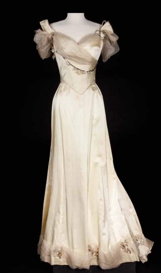 Vintage Champagne Wedding Dresses Mermaid Mid Century Satin Bridal Gowns