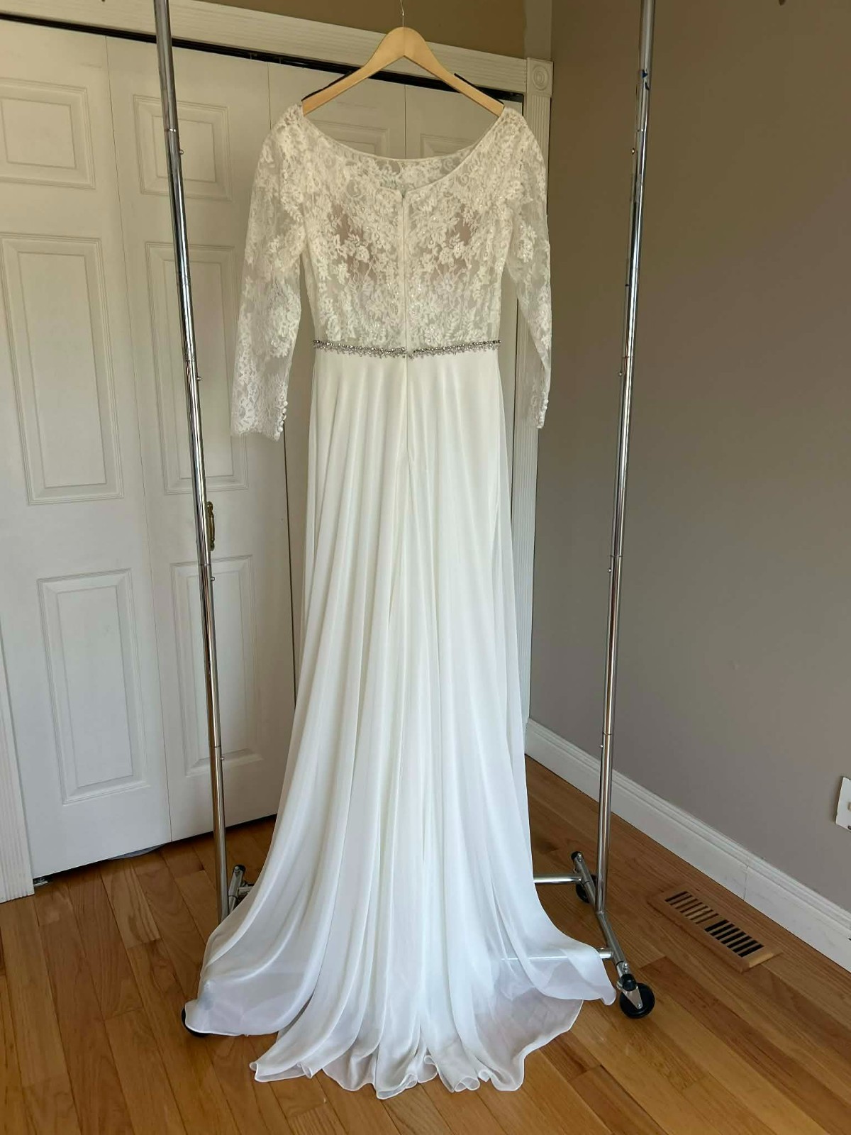 New Allure 3109 Wedding Gown A-Line Long Sleeve Lace Ivory Boho Beach Belt