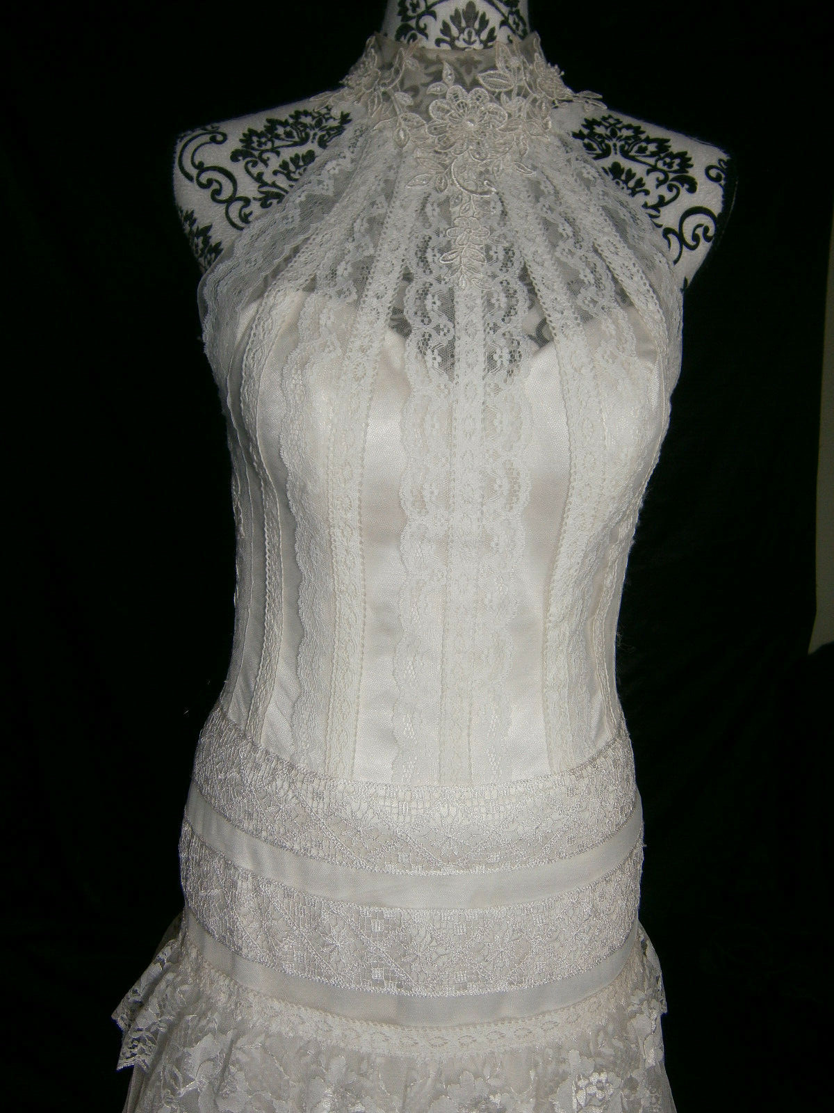 La Sposa Emelina Ivory 0-2 Wedding Dress Princess Lace Illusion Appliques $2,095