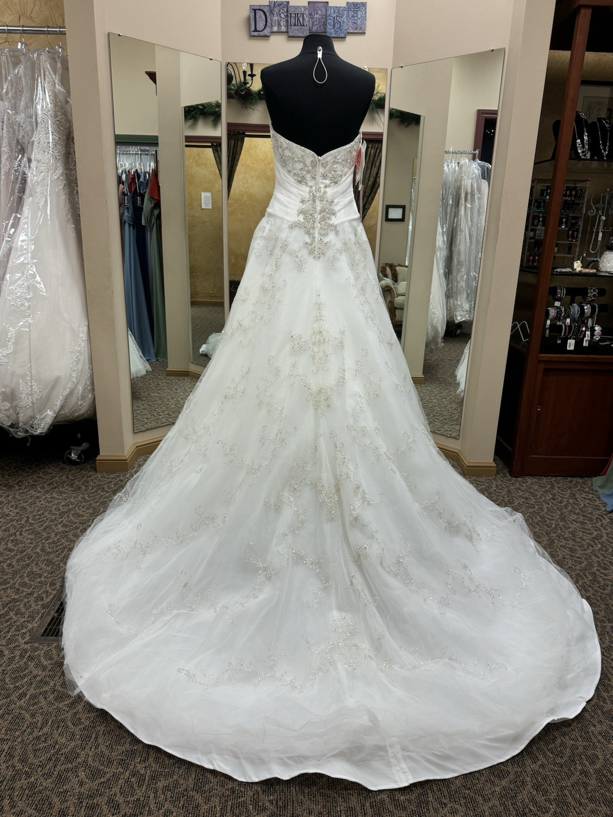 Casablanca 2098 Size 12 Ballgown Wedding Dress