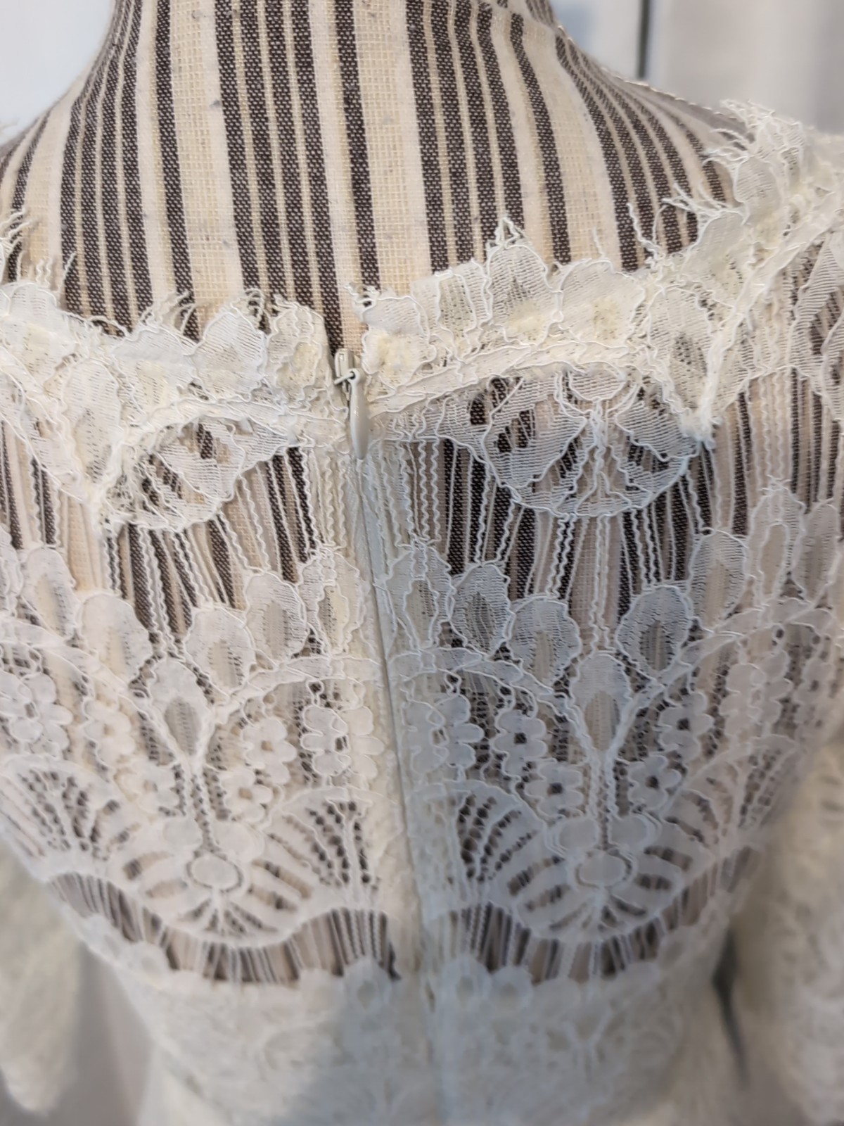 DB Studio David’s Bridal Short Lace Overlay Ivory Wedding Dress 3/4 Sleeve Sz 4