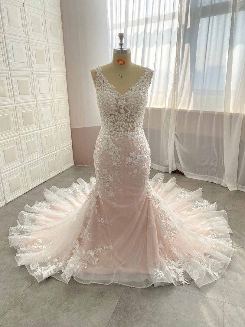 MERMAID WEDDING GOWN Blush lining size 10