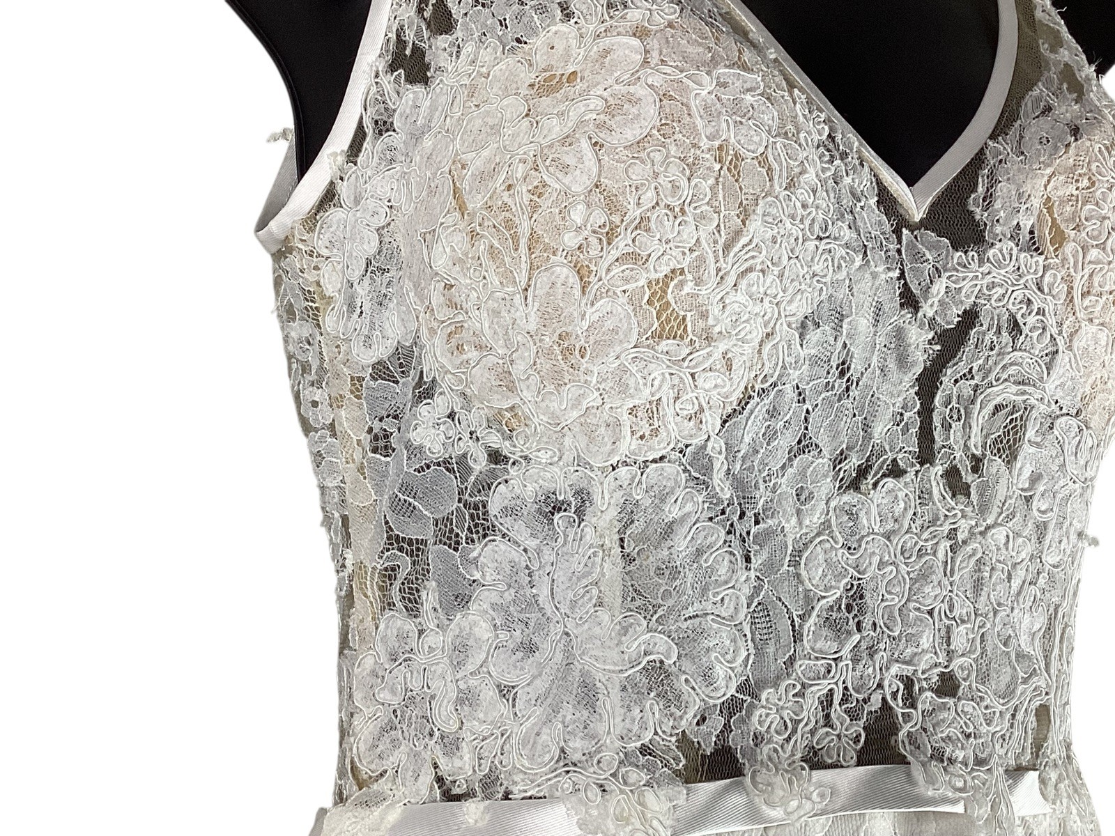 Vtg Eugenia Wedding Gown Off White Lace Simple Elegant Button Back Padded