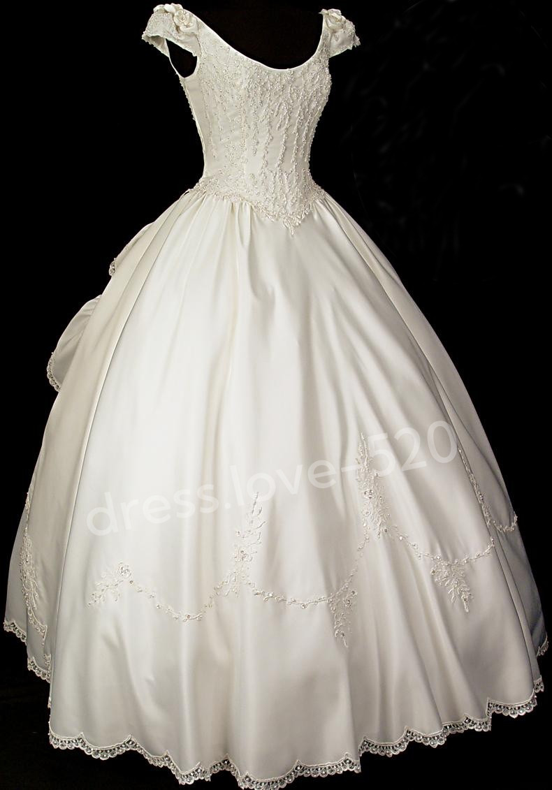 Vintage Wedding Dresses Scoop Neck Lace Appliques A Line Satin Bridal Gowns
