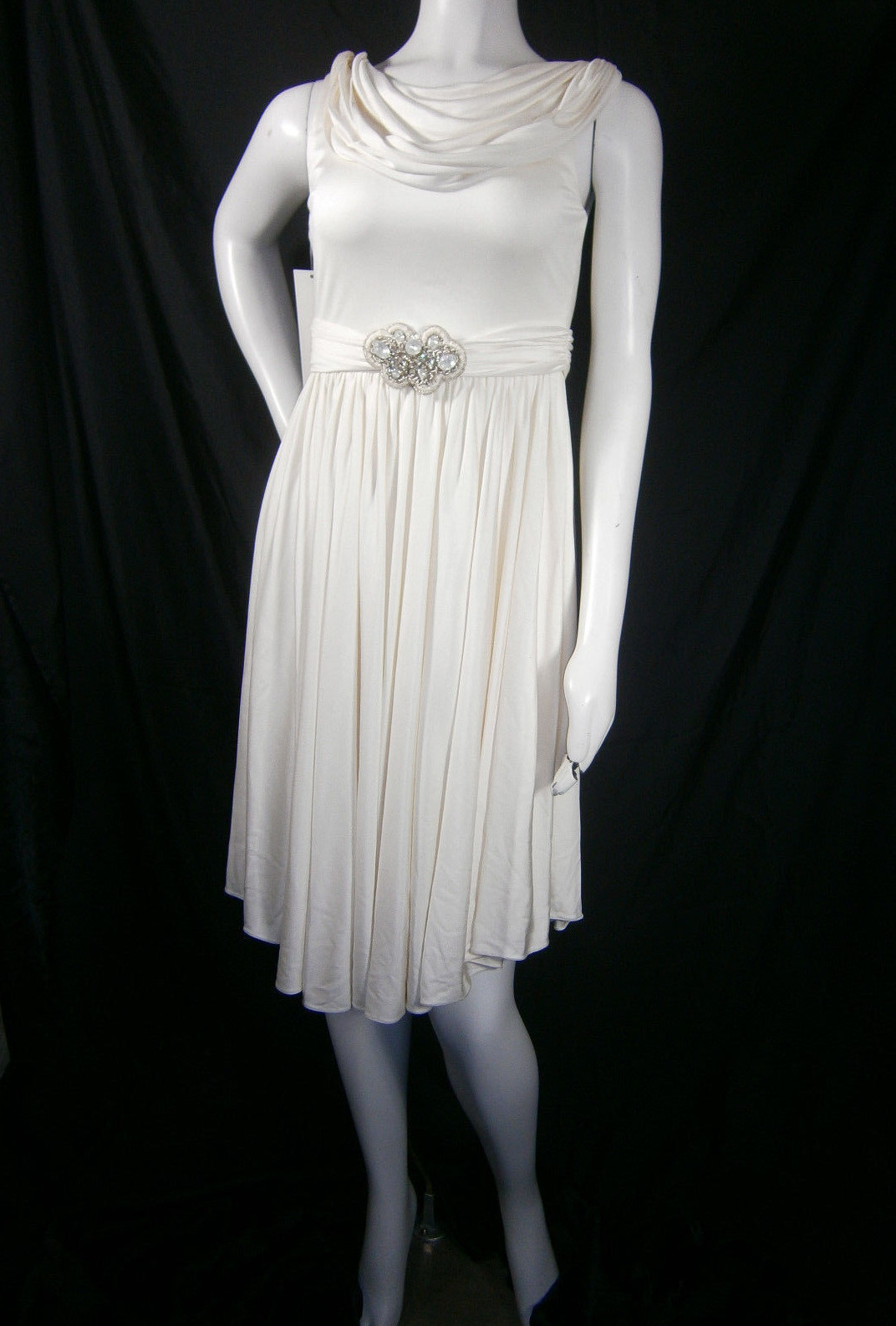 AMSALE WEDDING GOWN SHORT SIZE 4 LIGHT IVORY SILK CREPE L111 JENNA NWT $1,200