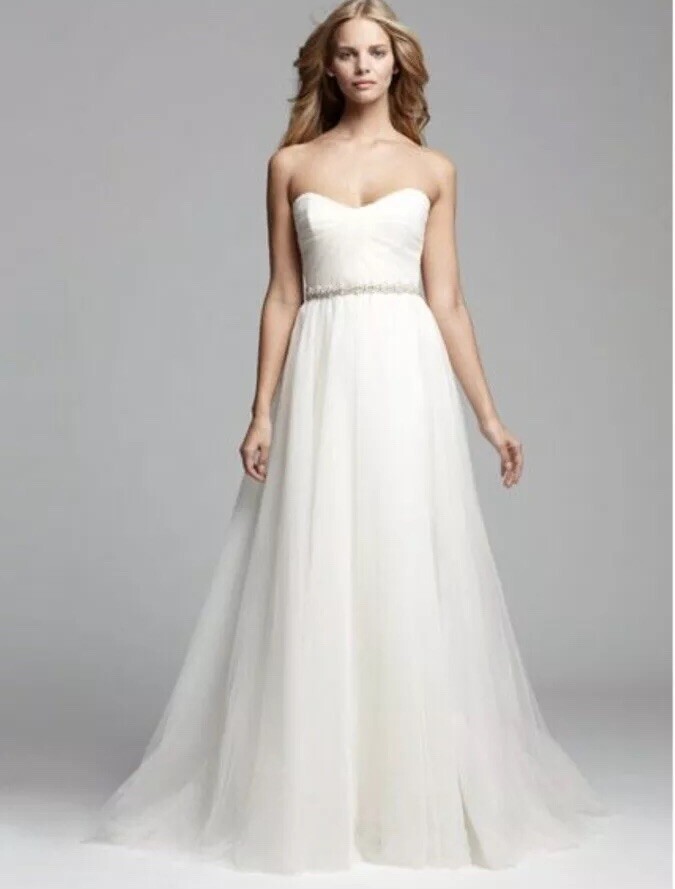 New Authentic Nouvelle Amsale tulle embellished wedding dress Size 8 $2850