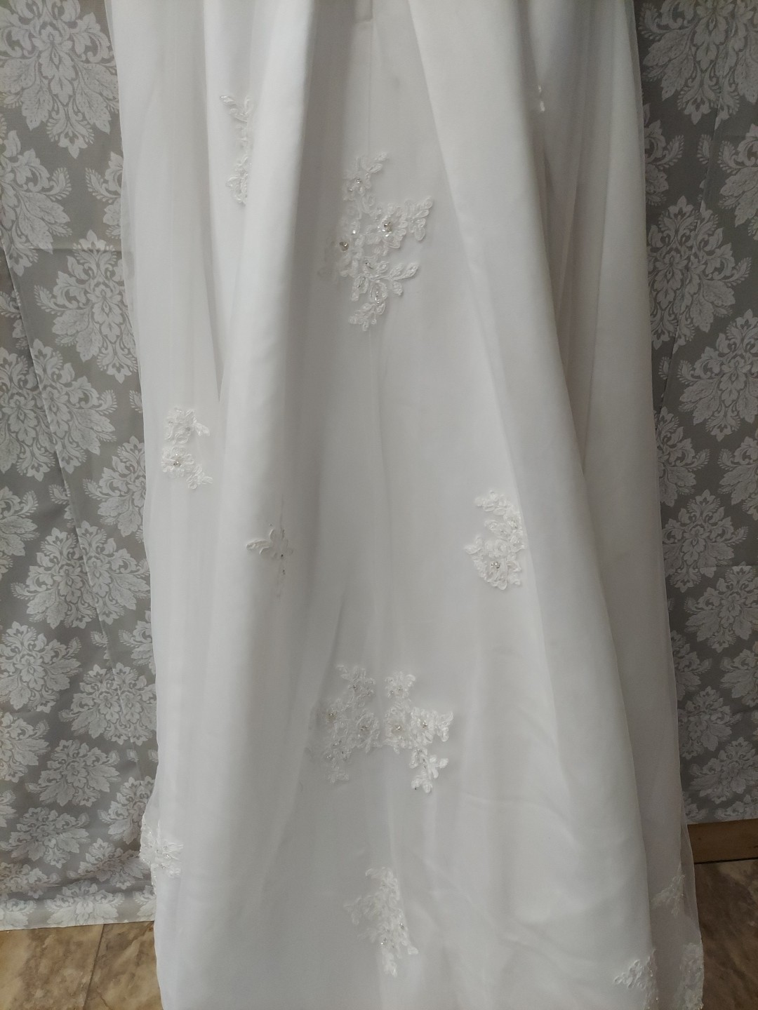 Mary,s Bridal Size 12 White Beaded Full Train Wedding/ball Dress