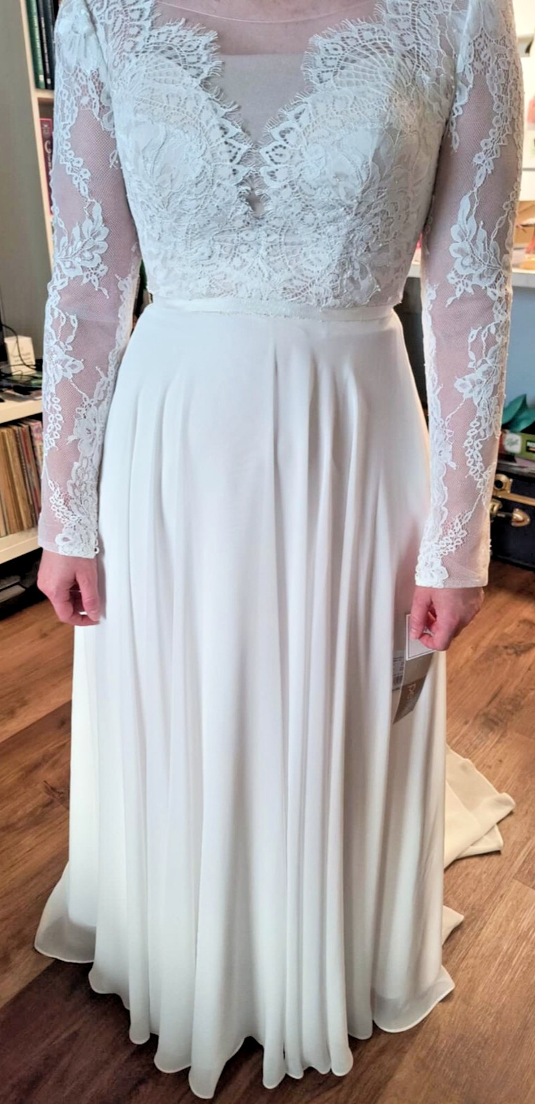 Davids Bridal Wedding Dress Long Sleeve Lace Chiffon A-Line Modest White