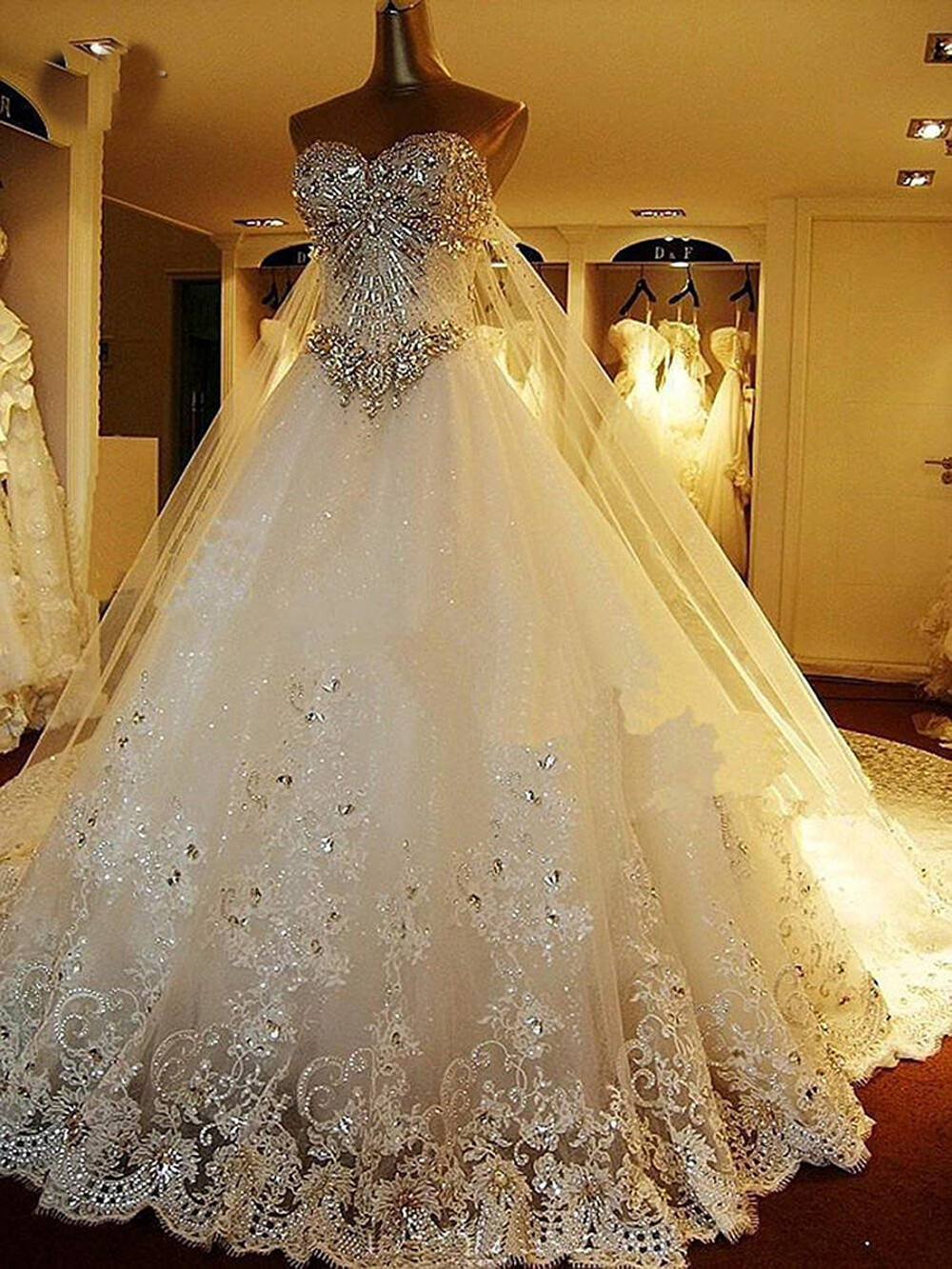 Luxury Crystal Sparkle Wedding Dresses with Detachable Back Train Bridal Gown