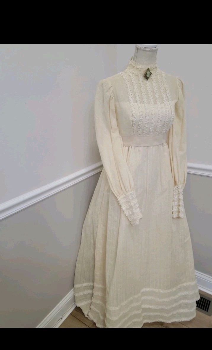 VTG Edwardian Revival Wedding Dress – High Neck Lace Long Sleeve Prairie Gown W6