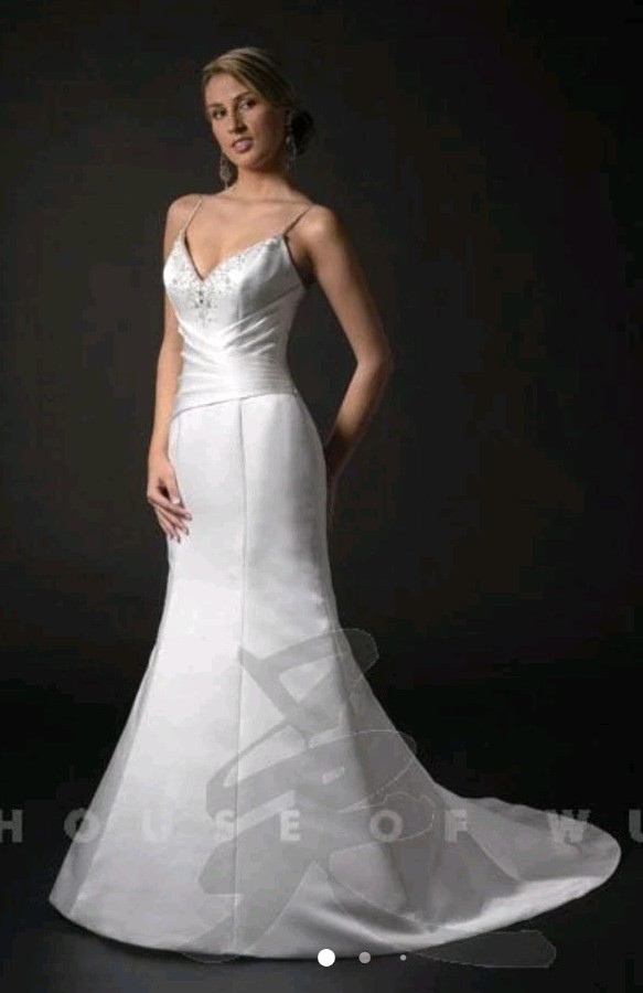 Satin Ivory Wedding Dress Embroidery & Beading Lace Up Back Size 14 B/C Cup