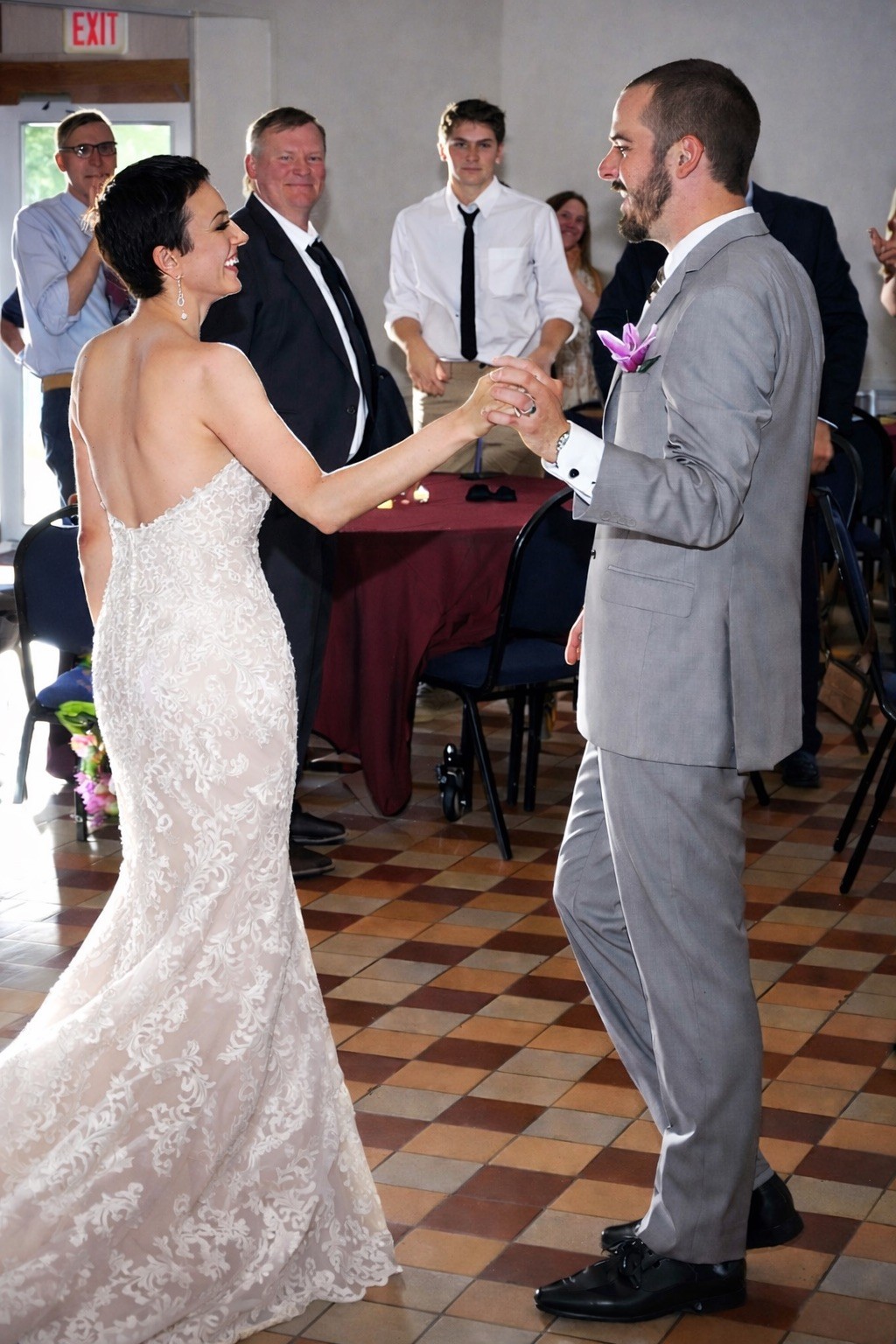 Essence of Australia Ivory Wedding Dress Gown size 8/10