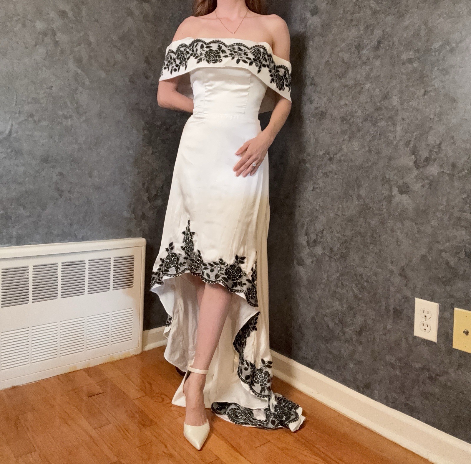 Bridess NWT Black Lace Off Shoulder Bridal Gown Wedding Dress