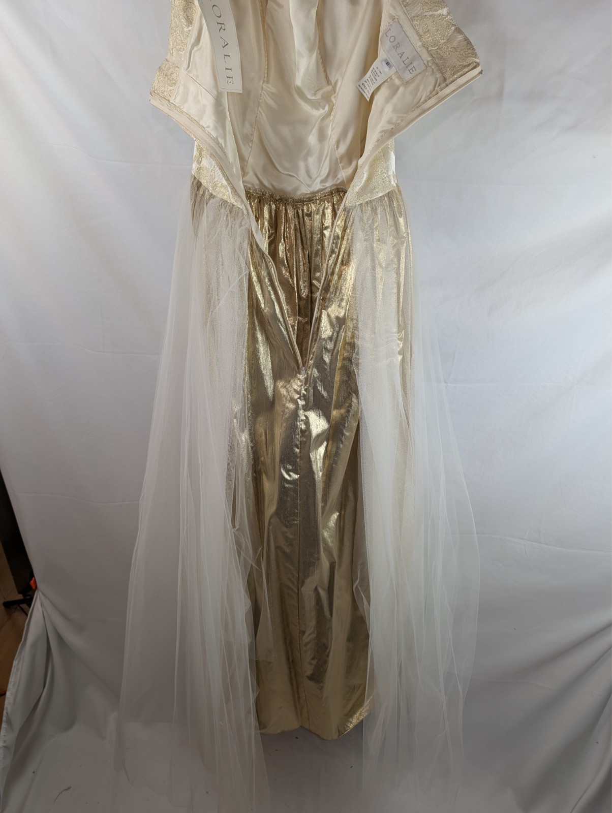 Loralie Ivory Gold Jacquard Halter Wedding Gown 40s 50s Era Layered Tulle Size 8