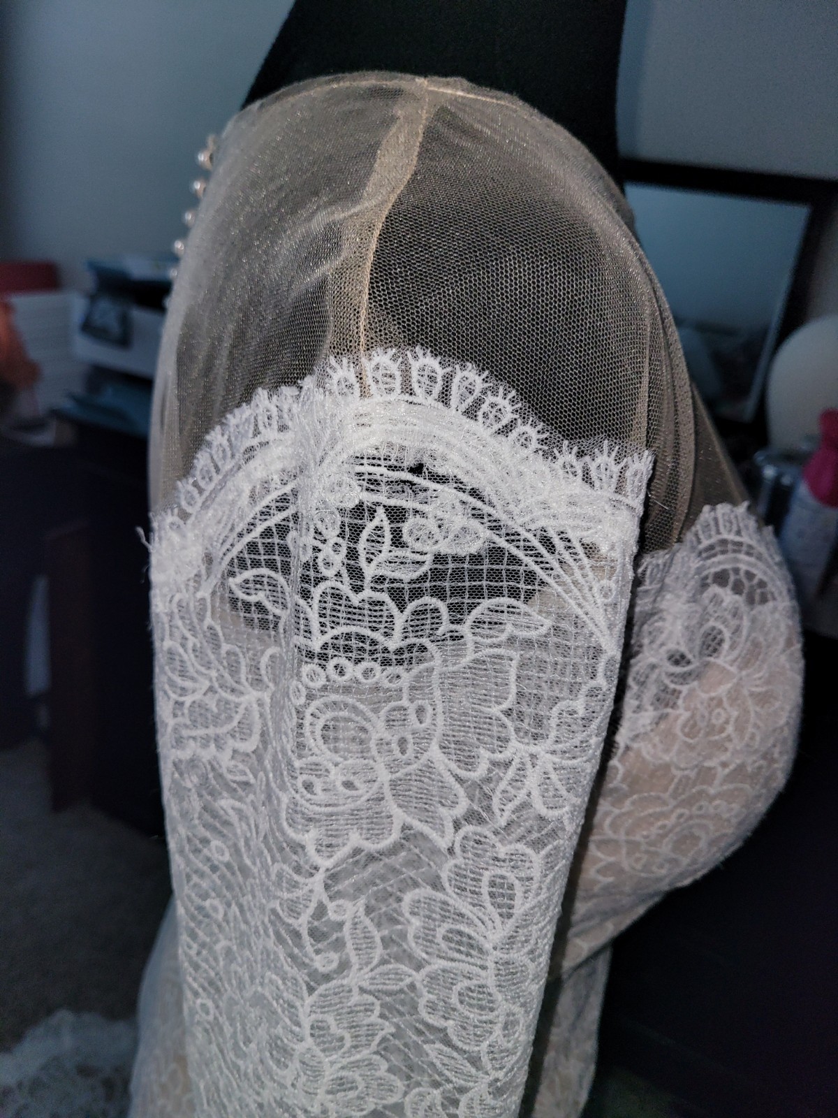 WATTERS IVORY LACE MERMAID WEDDING GOWN WOMENS SIZE 4