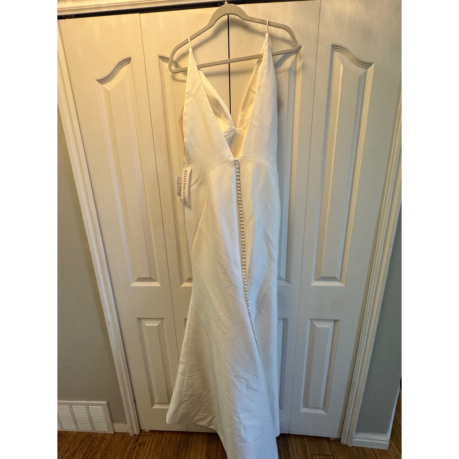 Kelly Faetanini Ivory Mermaid Wedding Dress Low Back Buttons 17-290-M Size 10
