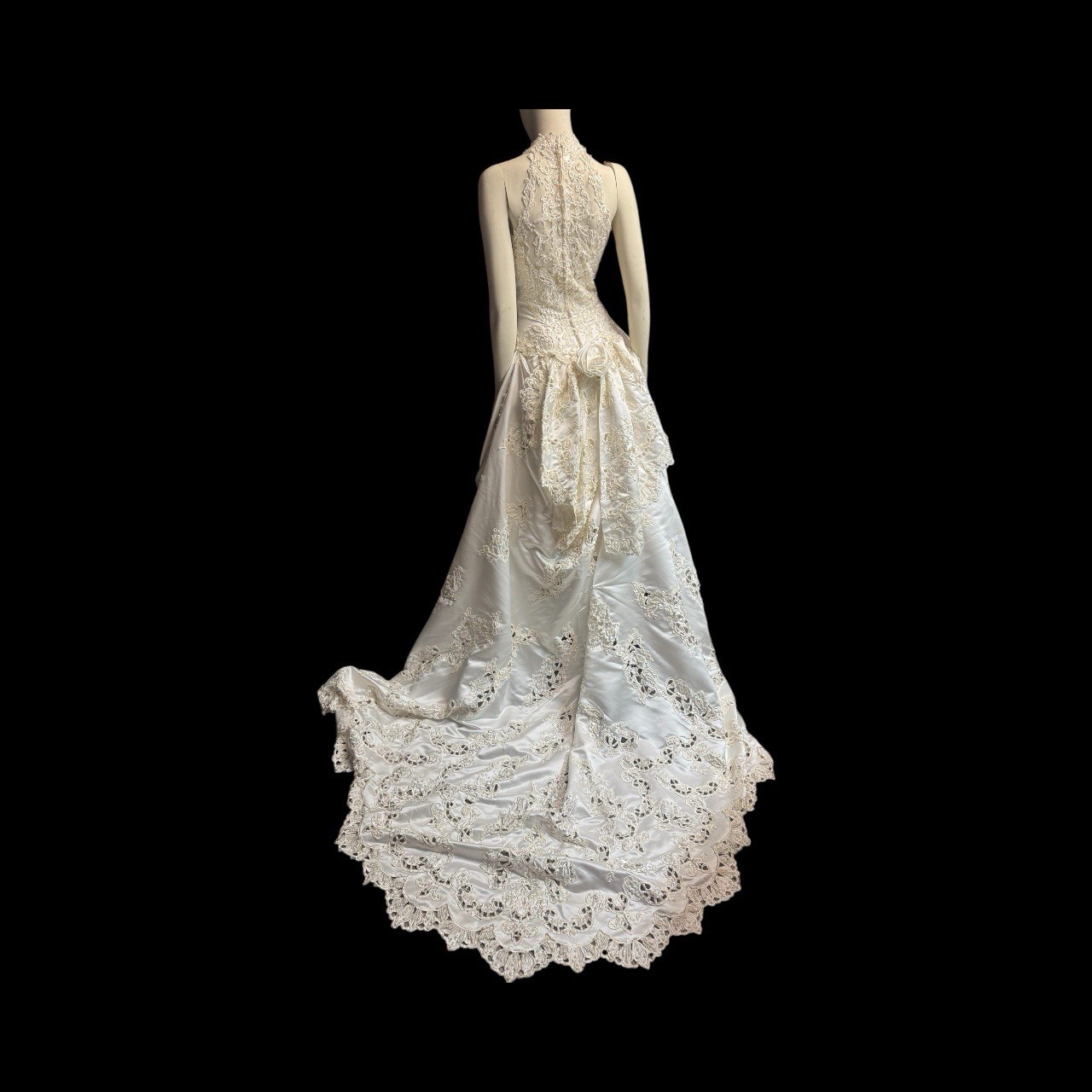 Mori Lee Halter Wedding Dress Size 10 Cream Bustle With Long Train Vintage