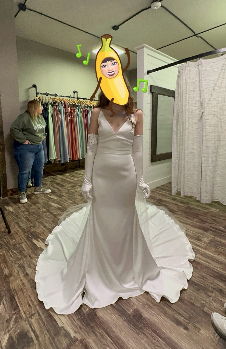 White Satin Sleeveless V-Neck Mermaid Fit & Flare Wedding Dress Train 6