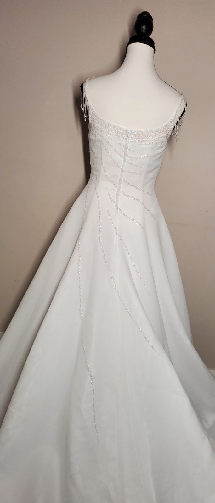 Moonlight Elegant White Wedding Dress Size 4 Retail $5,000