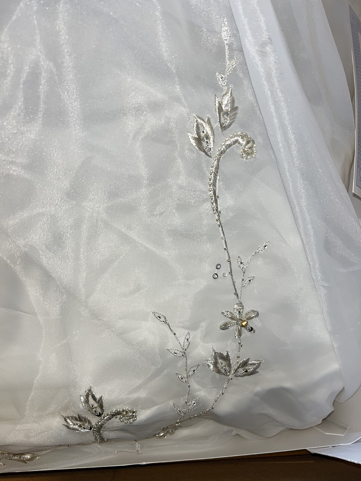 Gorgeous Off-White/Ivory Strapless Wedding Dress with Veil sz 6
