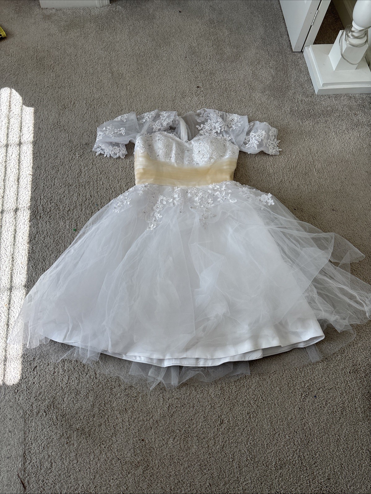 Elegant Short Wedding Dresses Tea Length Lace Satin Long Sleeves Bride Gowns Sz8