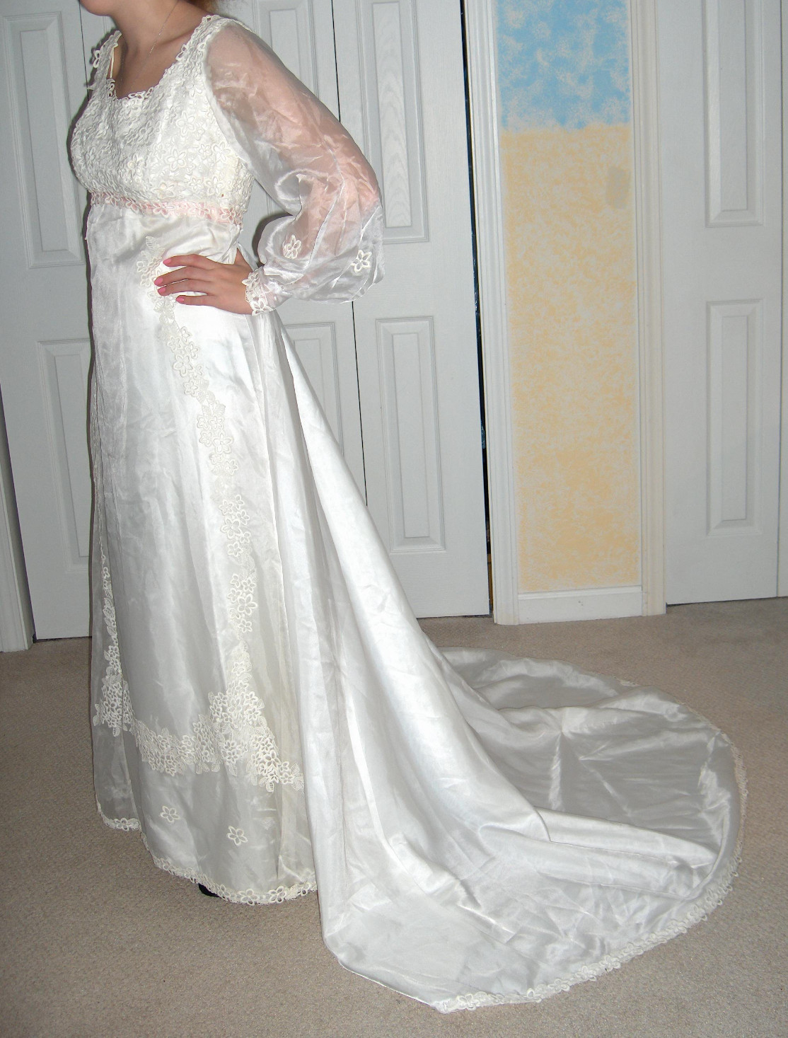 CUSTOM WHITE WEDDING GOWN SIZE 8 DETACHABLE TRAIN LACE APPLIQUE PINK RIBBON