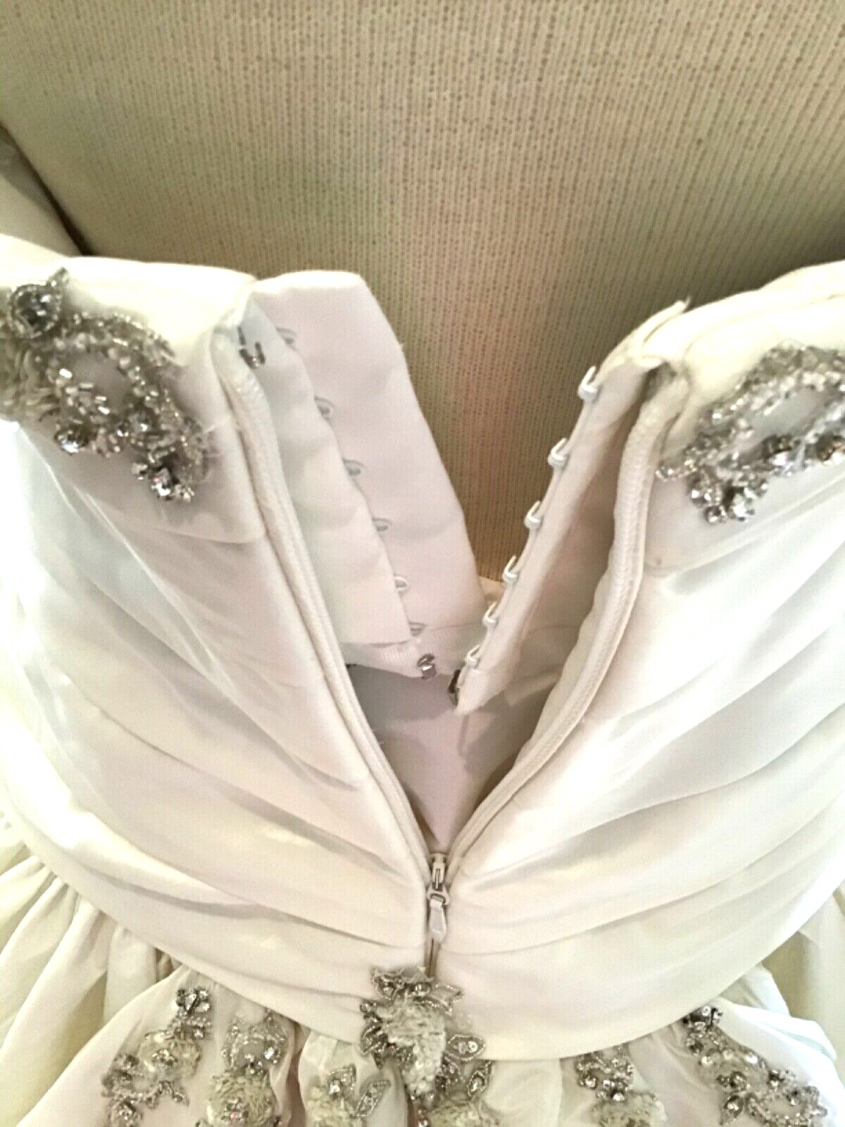 CARMEN MARC VALVO Bridal gown Wedding Dress Strapless Ivory Ball Gown 10 New