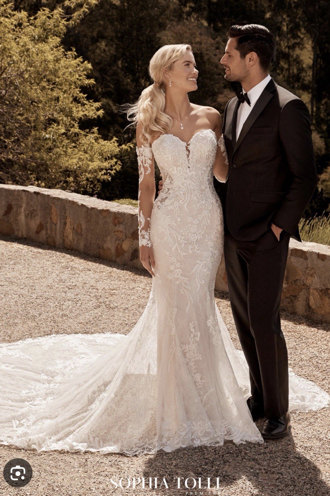 Sophia Tolli Ivory Lace Sweetheart Mermaid/Trumpet Wedding Dress Train