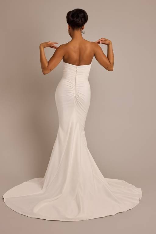 Strapless Draped Mermaid Wedding Dress, size 12 NWT never altered, soft white