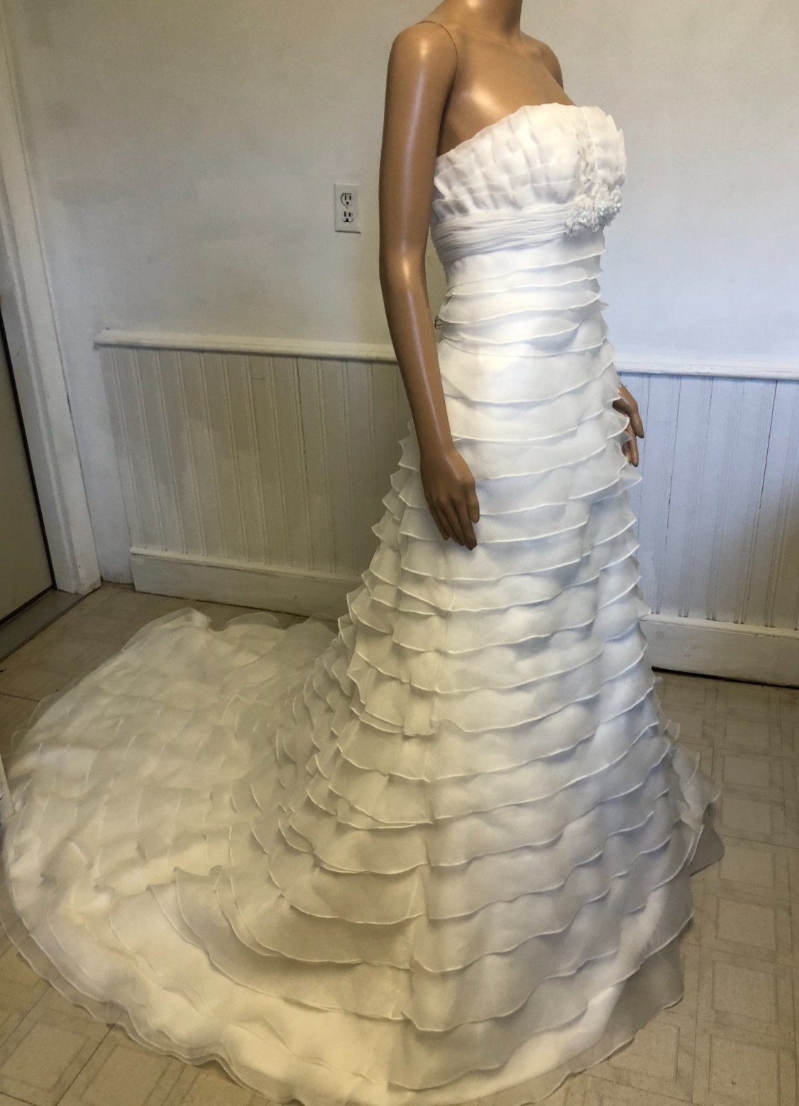 NEW Garza Paris Wedding Gown Sz 10 NWT Taffeta Ruffle Train Off White