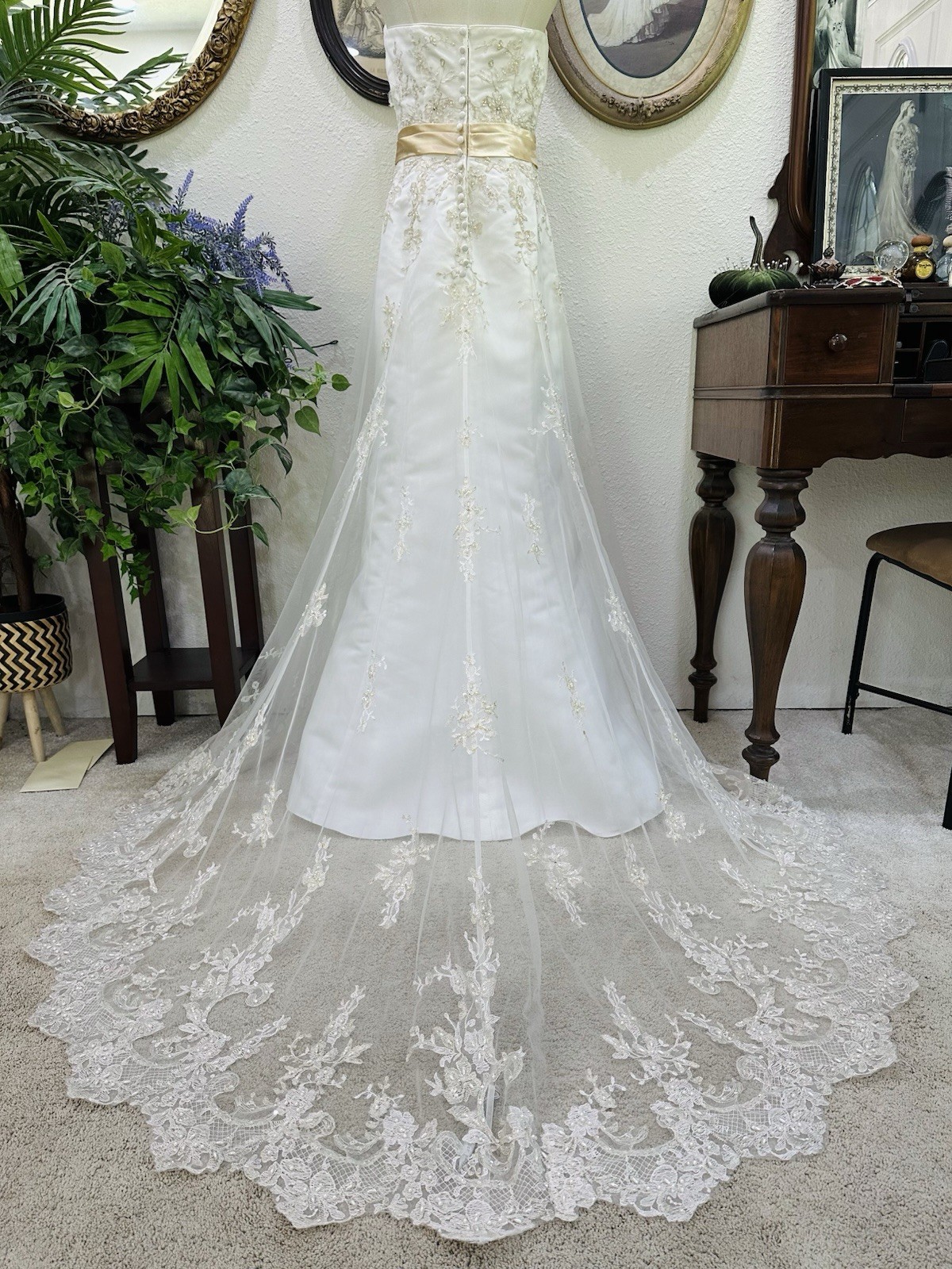 Vintage Alfred Angelo Wedding Dress | Champagne Embellished Lace Bridal Gown