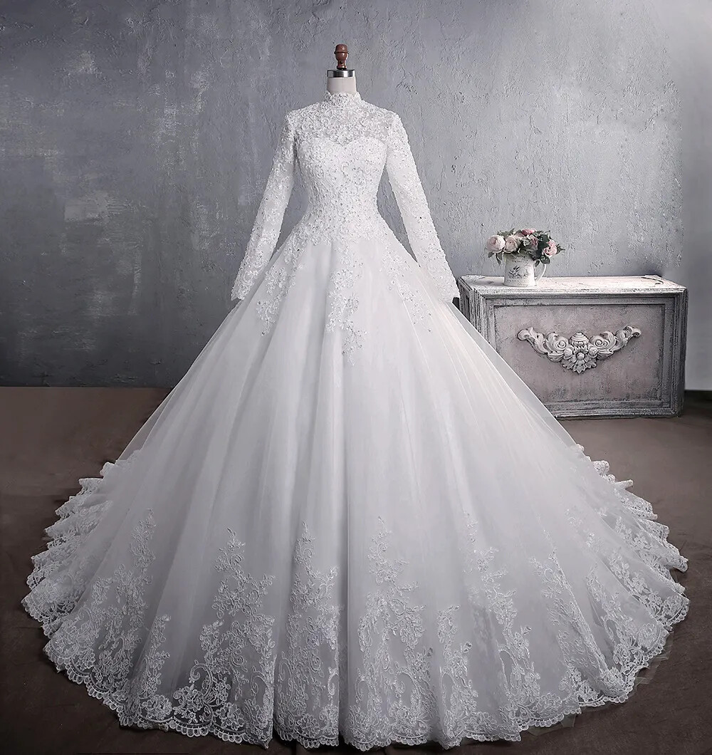 Muslim Wedding Dress Long Sleeves Elegant High Neck Luxury Lace Embroidery Gown