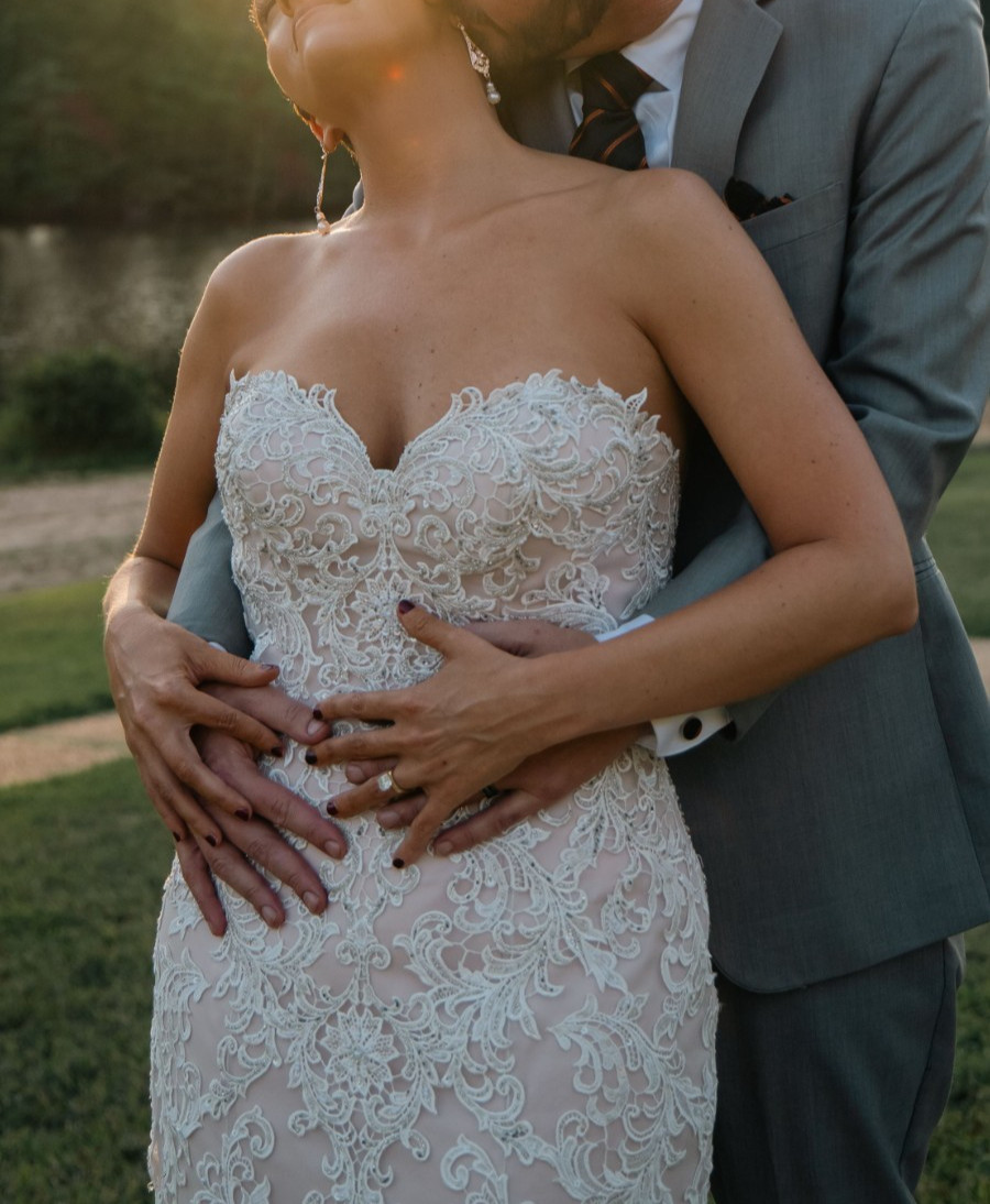 Essence of Australia Ivory Wedding Dress Gown size 8/10