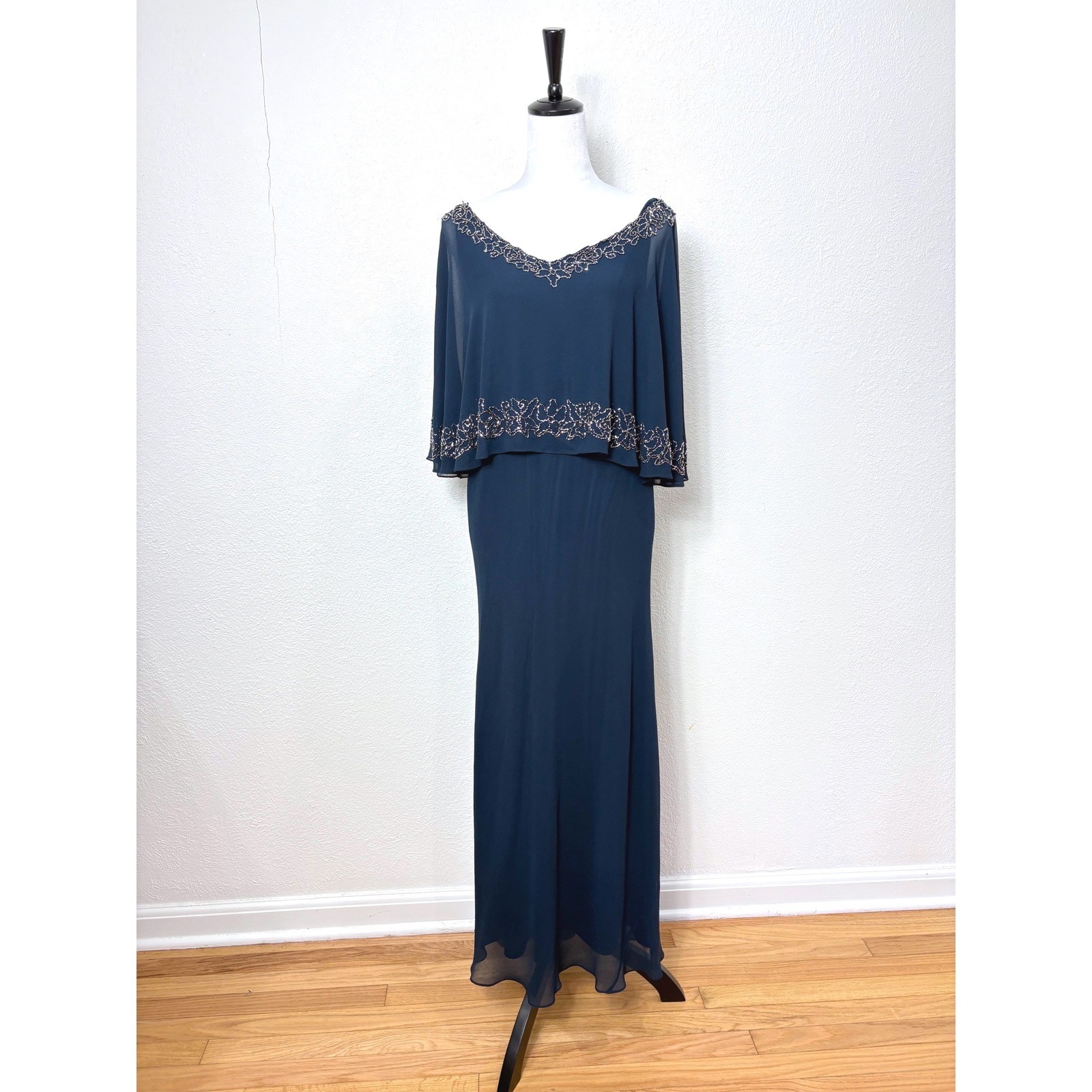 J Kara Navy Blue Beaded Shawl Chiffon Maxi Dress Size 14P Wedding Formal Chic
