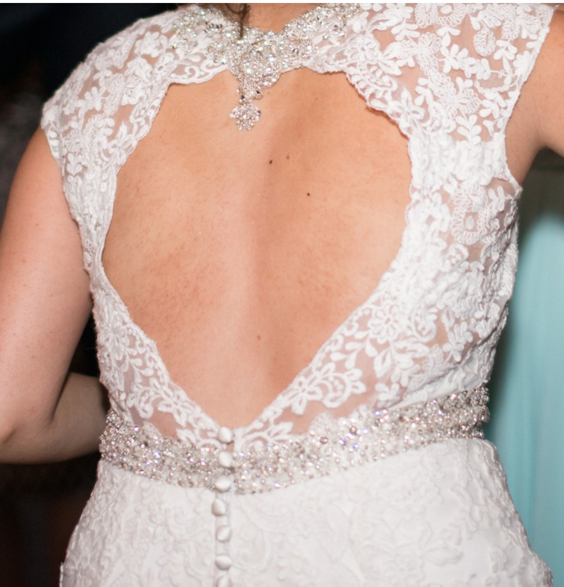 wedding dress size 6 pre owned