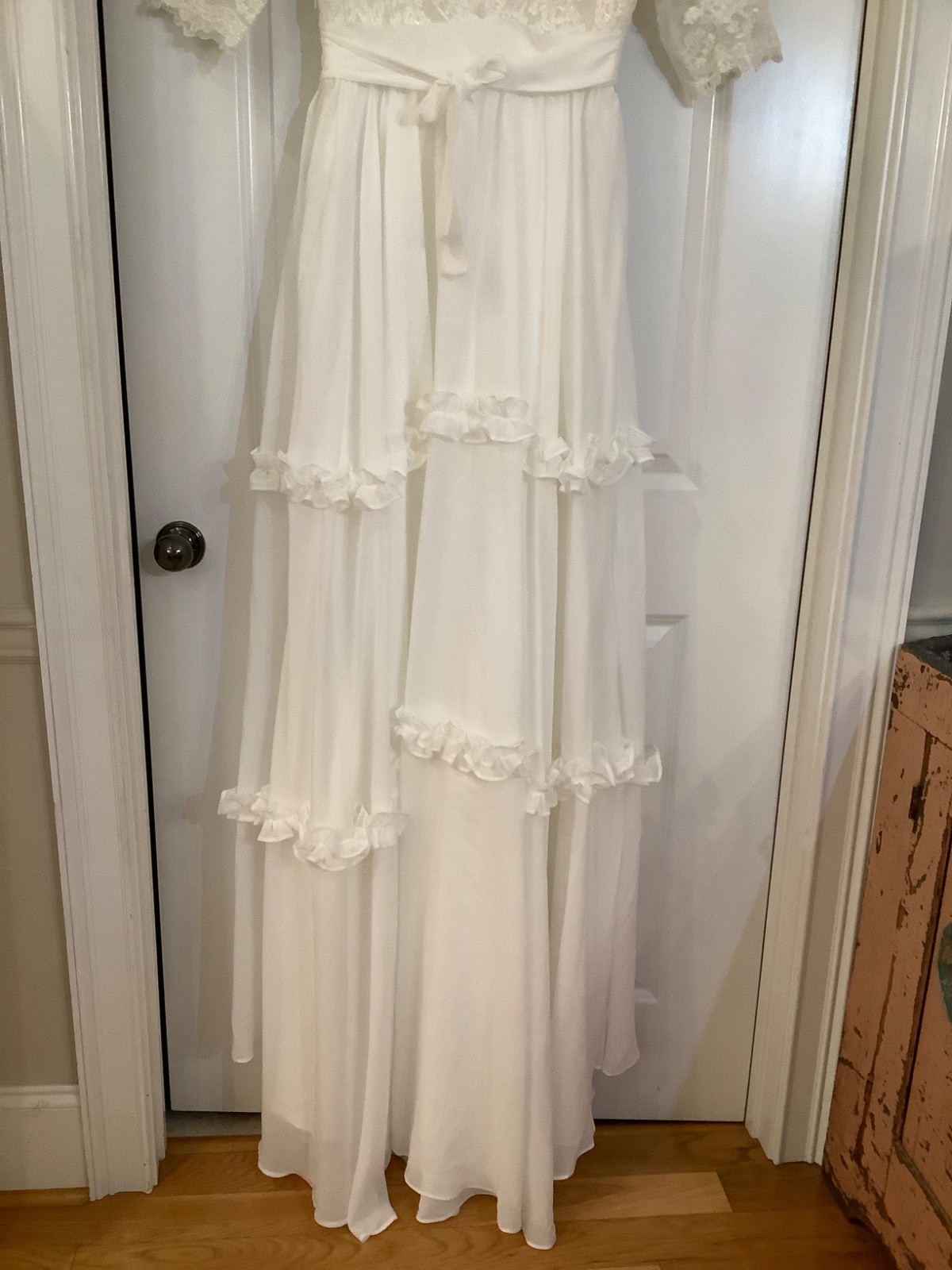 Size 12 White Lace Chiffon New Full-Length Wedding Dress