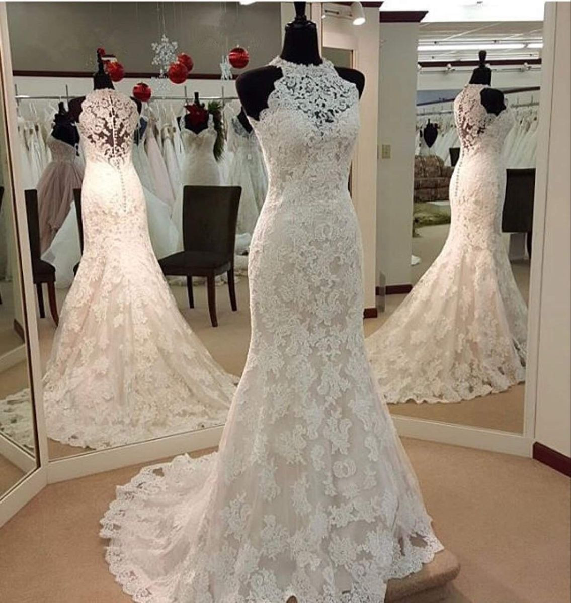 Choker Neck Wedding Dresses Mermaid Sleeveless Ivory White Lace Bridal Gowns