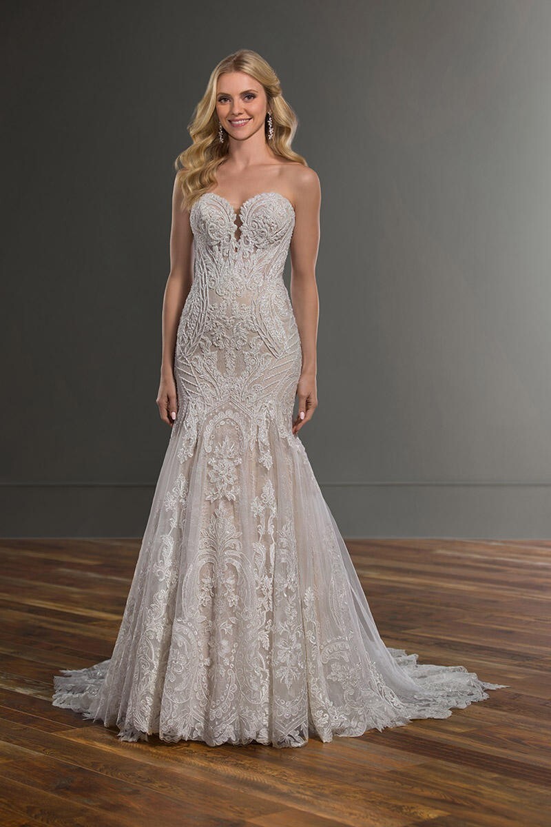 Martina Liana Wedding Dress Style 1074 + Veil Never Worn