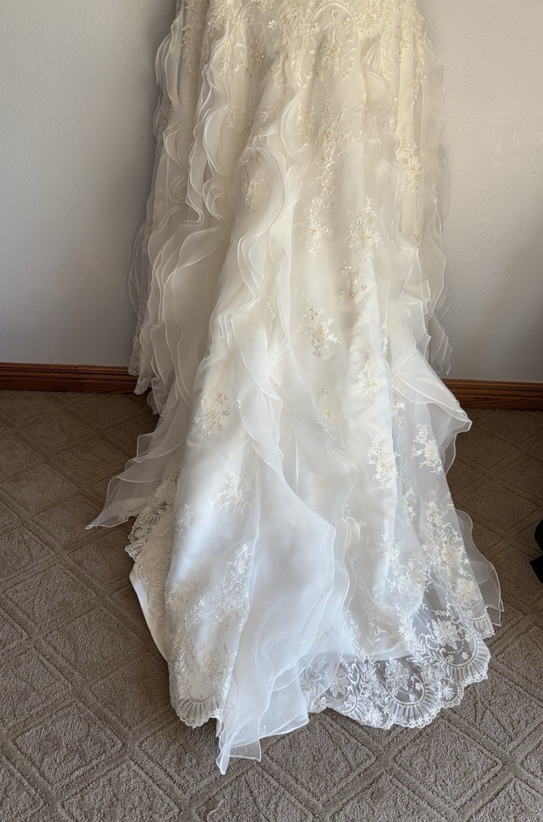 Casablanca Bridal women wedding dress sz 8 Ivory Lace sweetheart Bridal Gown NWT
