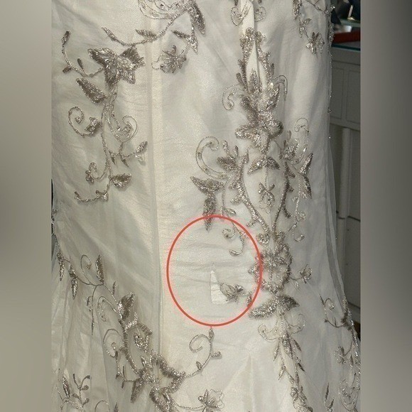 Mori Lee Madeline Gardner Wedding Dress White Embroidered Halter Mermaid Bridal