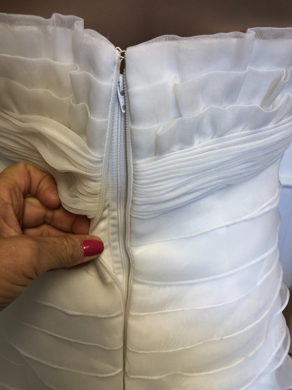 NEW Garza Paris Wedding Gown Sz 10 NWT Taffeta Ruffle Train Off White