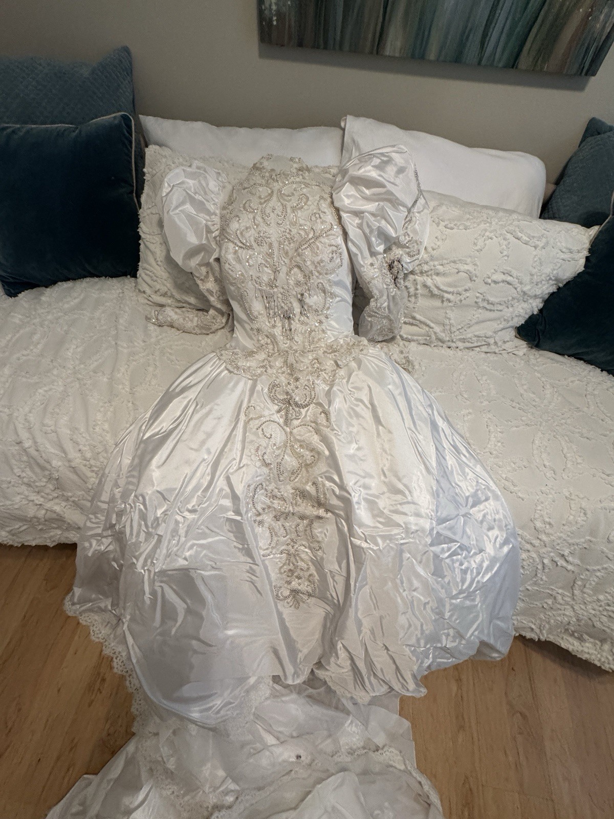 White Long Sleeve High Neck Lace & Beaded Ball Gown Full-Length Dress. Size 4