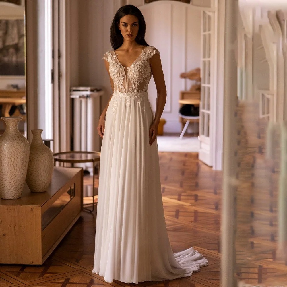 Charming Buttons Wedding Dresses for Women Cap Sleeves Illusion Lace Appliques