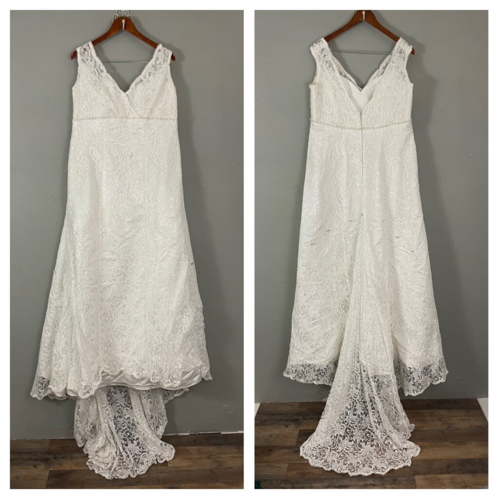 Davids Bridal Wedding Dress Size 18W Ivory Lace Beading Bustle Buttons T9612